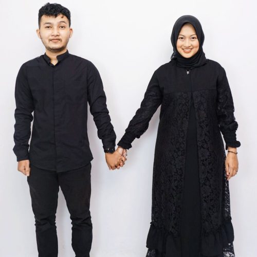 1. Paling Depan (Nama Tamu Undangan) karina vickri