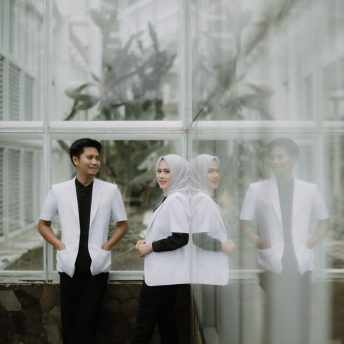 BRIDE CROP DINA