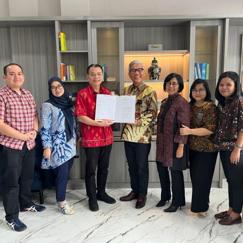 Dr. Julianto Simanjuntak10