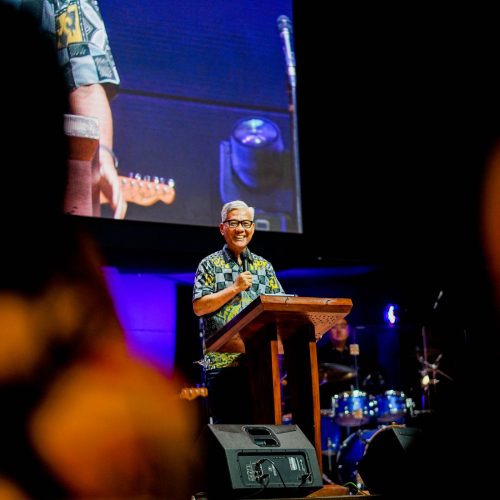 Dr. Julianto Simanjuntak9