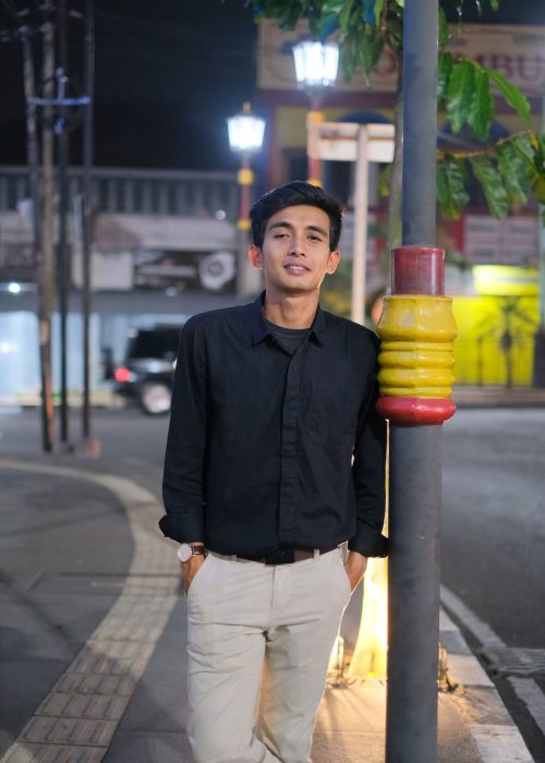 GROOM dyah