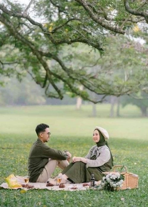 Picnic summer outfit couple 1