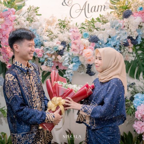 dibawah wist debby