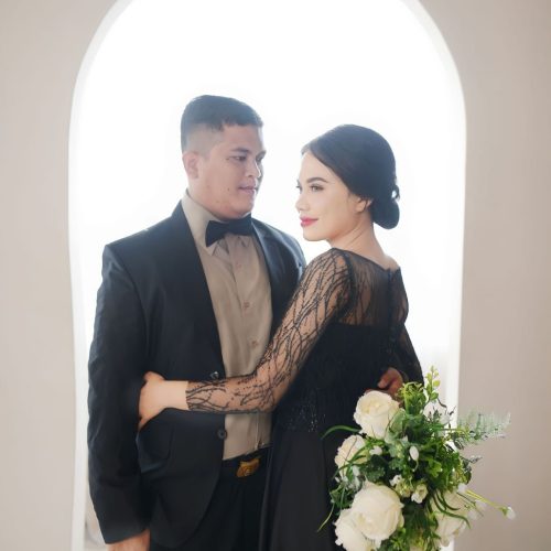 groom leo asih